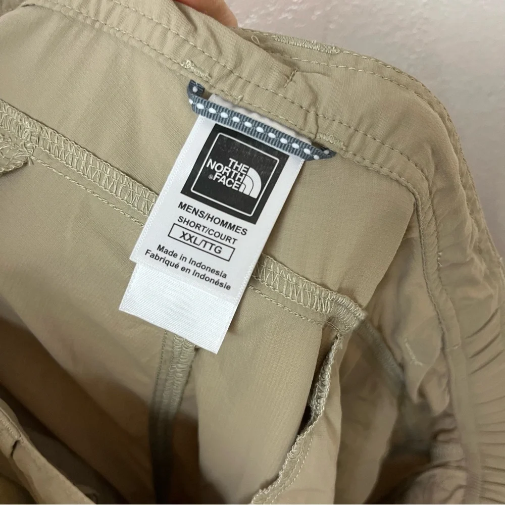 The North Face Men's XXL Short Paramount  Convertible Pants-Shorts‎ Hiking